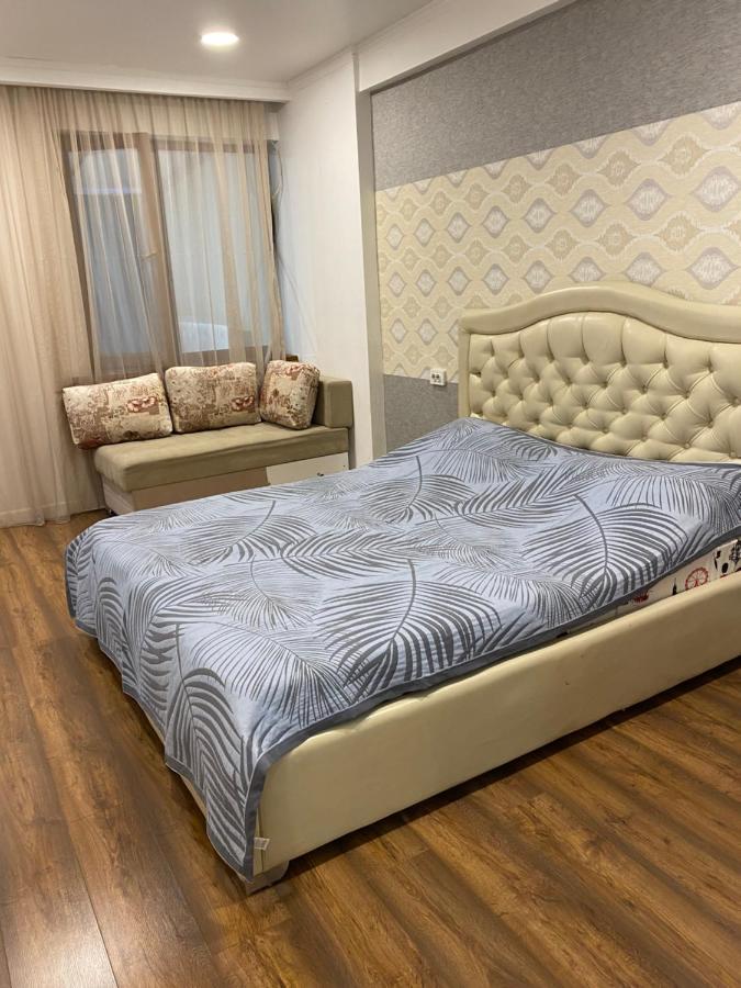 אלמטי Просторная Двухкомнатная Квартира Жк Бакытты Омир מראה חיצוני תמונה